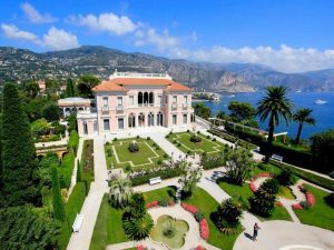 Top 10 Most Beautiful Houses in the World - Top 10
