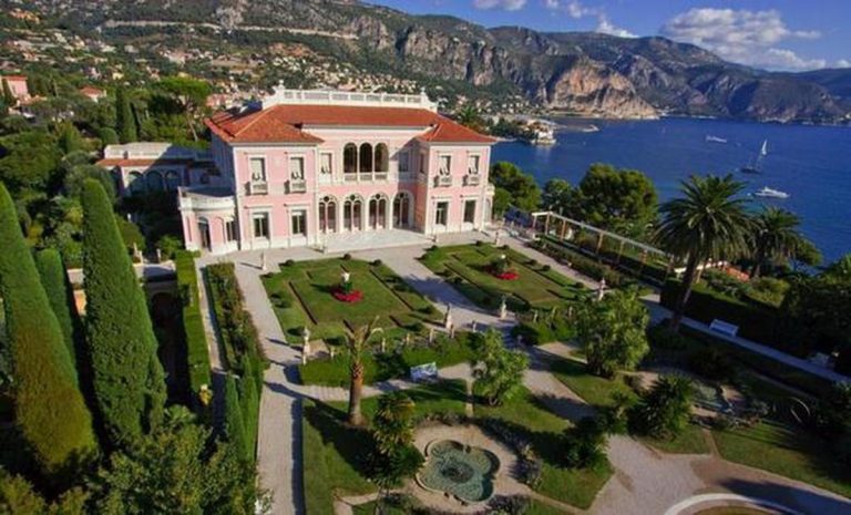 Top 10 Most Beautiful Houses in the World - Top 10